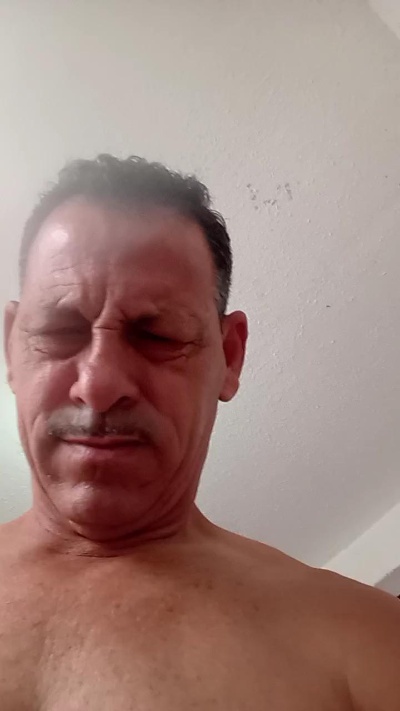 Jstodentro live cam on Cam4