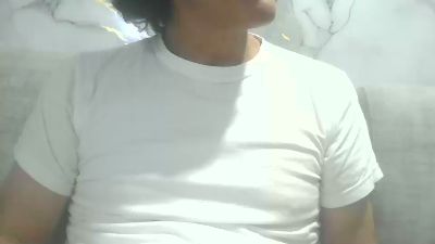 JuanElDulce1 live cam on Cam4