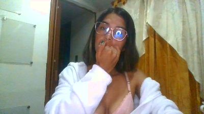 JuanaBrunette7 live cam on Cam4