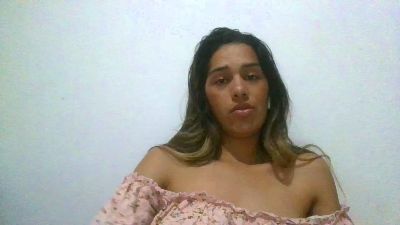 JuanaBrunette7 live cam on Cam4