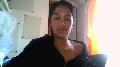JuanaBrunette7 live cam on Cam4