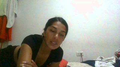 JuanaBrunette7 live cam on Cam4