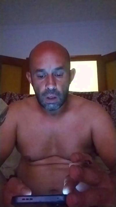 Juancarmorbo79 live cam on Cam4