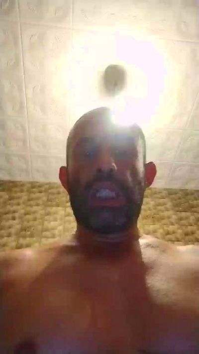 Juancarmorbo79 live cam on Cam4