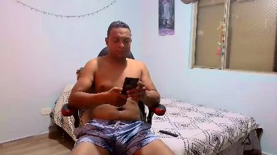 Juanchovergon22 live cam on Cam4
