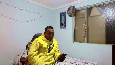 Juanchovergon22 live cam on Cam4