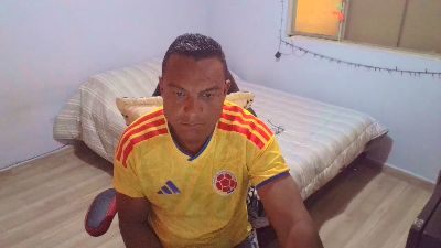 Juanchovergon22 live cam on Cam4