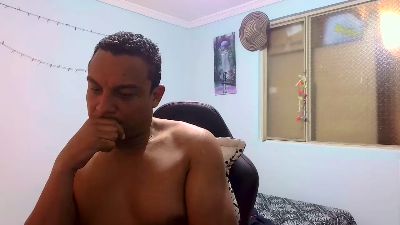 Juanchovergon22 live cam on Cam4