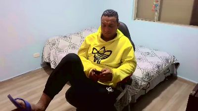 Juanchovergon22 live cam on Cam4