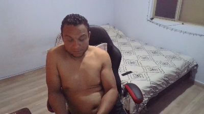 Juanchovergon22 live cam on Cam4