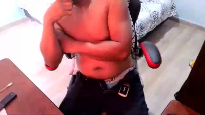 Juanchovergon22 live cam on Cam4