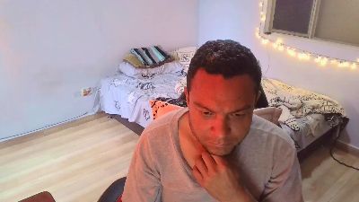 Juanchovergon22 live cam on Cam4