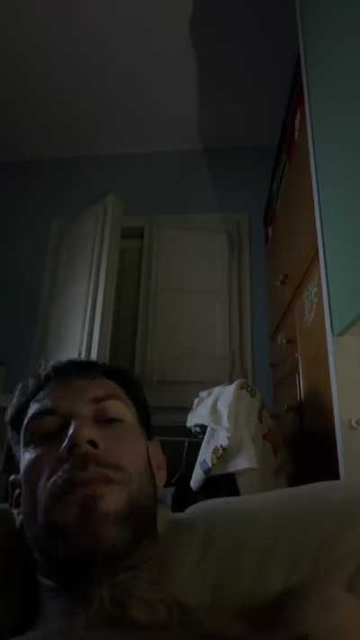 Juancl7 live cam on Cam4