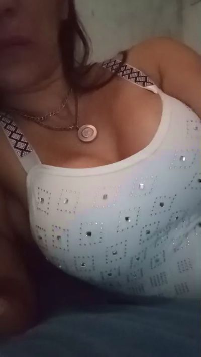 Juanitamad live cam on Cam4