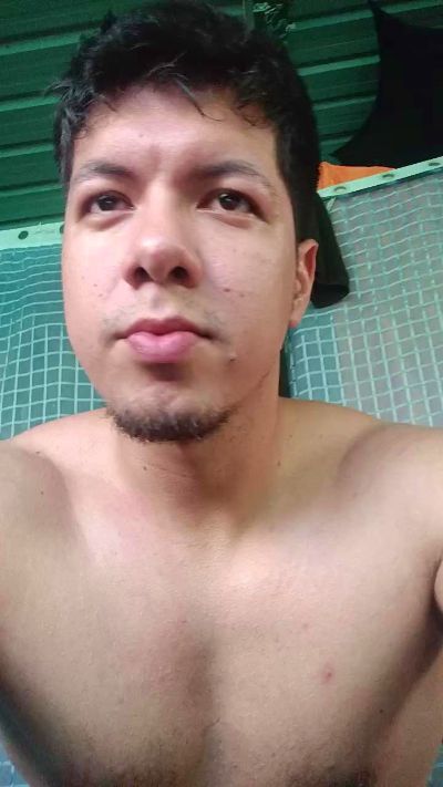 Juankafelipel live cam on Cam4