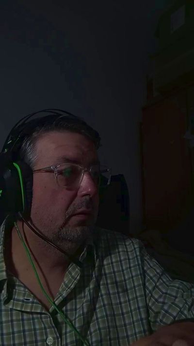 Judah_Kreger live cam on Cam4