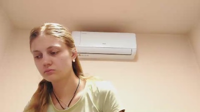 JudeGewinner live cam on Cam4