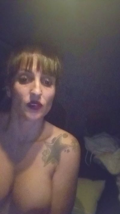Juge24 live cam on Cam4