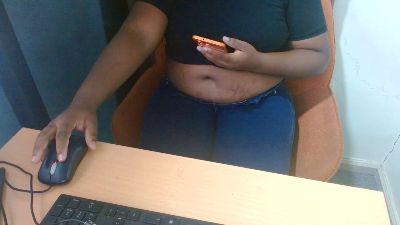 JuicyValentina live cam on Cam4