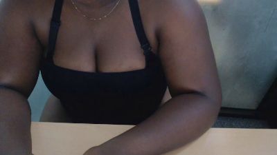 JuicyValentina live cam on Cam4