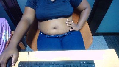 JuicyValentina live cam on Cam4