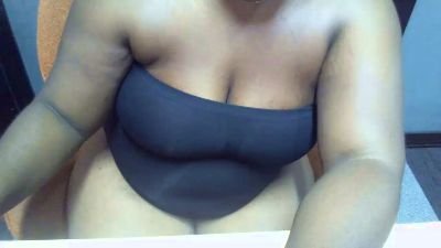 JuicyValentina live cam on Cam4