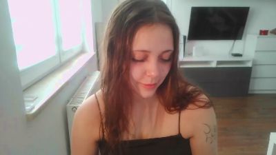 JuleeGausman live cam on Cam4