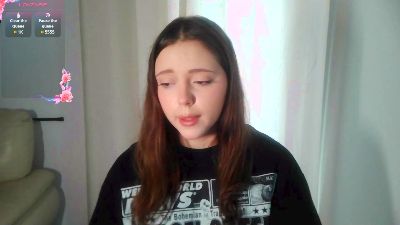 JuleeGausman live cam on Cam4