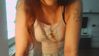 JuleeGausman live cam on Cam4