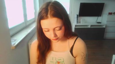 JuleeGausman live cam on Cam4