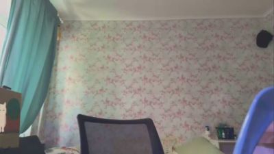 JuleeOrange live cam on Cam4