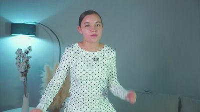 JuleneVonasek live cam on Cam4