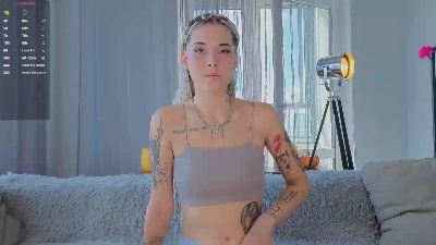 JuliLeithoff live cam on Cam4
