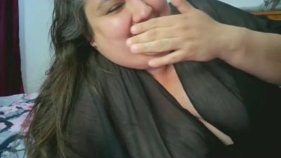 JuliaBanks live cam on Cam4
