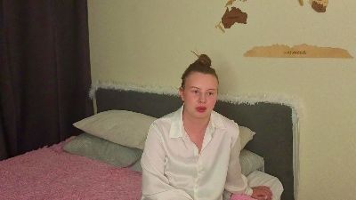 JuliaBilodeau live cam on Cam4