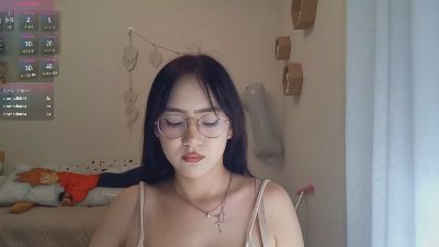 JuliaMaugeri live cam on Cam4