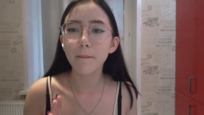 JuliaMaugeri live cam on Cam4