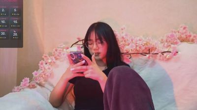 JuliaMaugeri live cam on Cam4