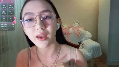 JuliaMaugeri live cam on Cam4