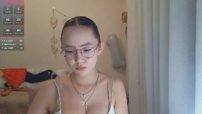JuliaMaugeri live cam on Cam4