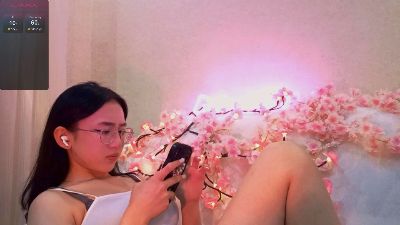 JuliaMaugeri live cam on Cam4