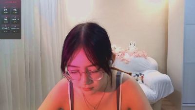 JuliaMaugeri live cam on Cam4