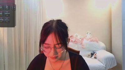 JuliaMaugeri live cam on Cam4