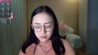 JuliaMaugeri live cam on Cam4