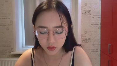 JuliaMaugeri live cam on Cam4