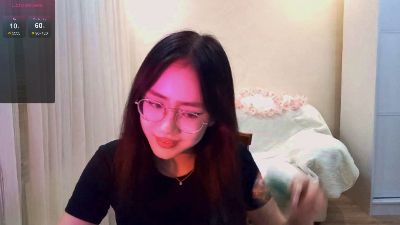 JuliaMaugeri live cam on Cam4