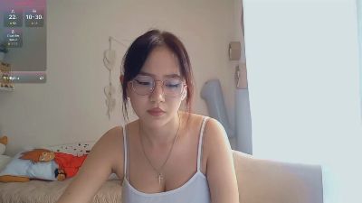 JuliaMaugeri live cam on Cam4