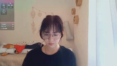 JuliaMaugeri live cam on Cam4