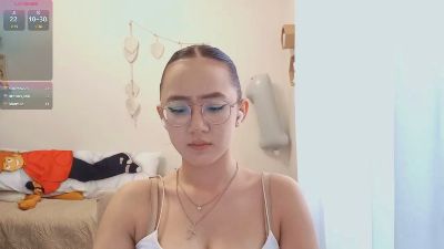 JuliaMaugeri live cam on Cam4