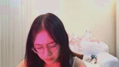 JuliaMaugeri live cam on Cam4